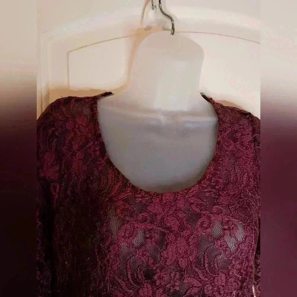 JESSICA‎ SIMPSON fall vamp whimsigoth sheer lace purple maternity Maroon top - Picture 6 of 9